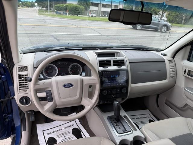 Ford Escape XLT 4WD V6 2008