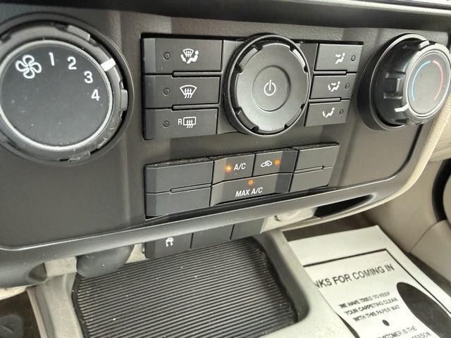 Ford Escape XLT 4WD V6 2008