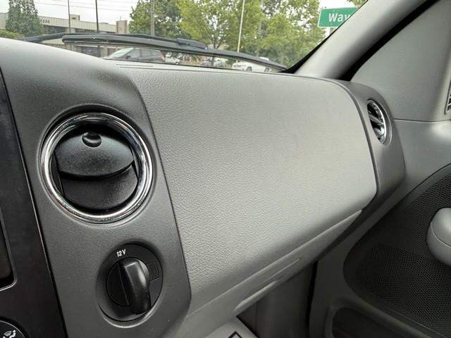 Ford F-150  2004
