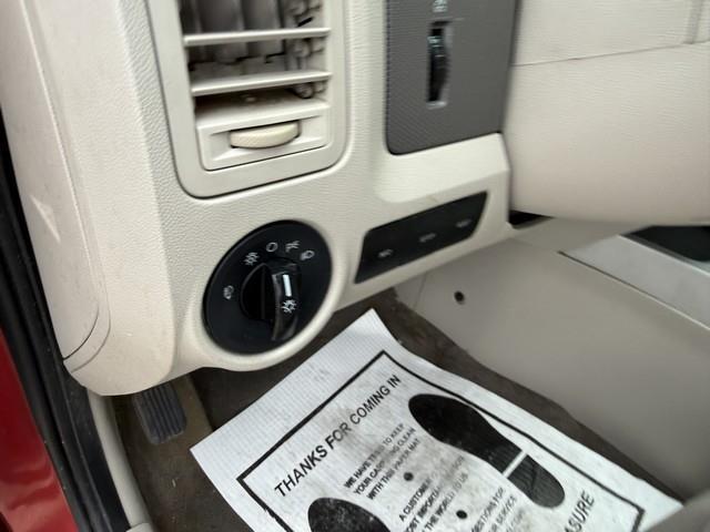 Ford Escape  2008