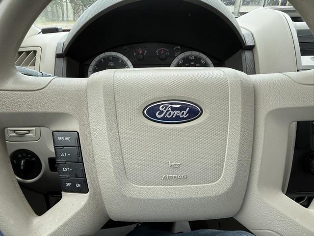 Ford Escape  2008