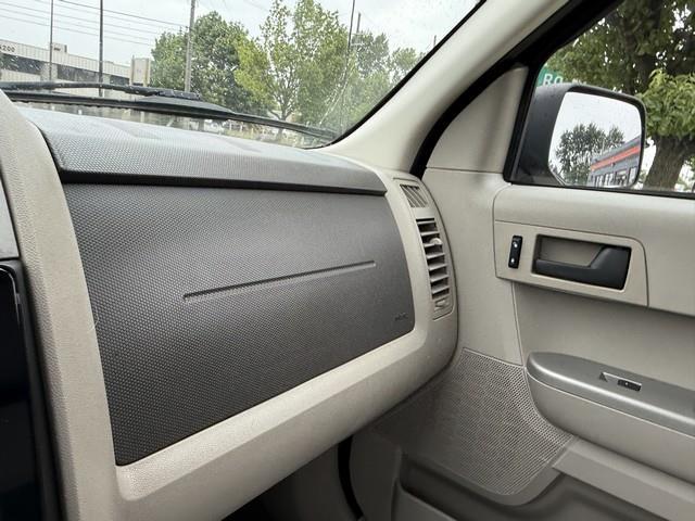 Ford Escape  2008