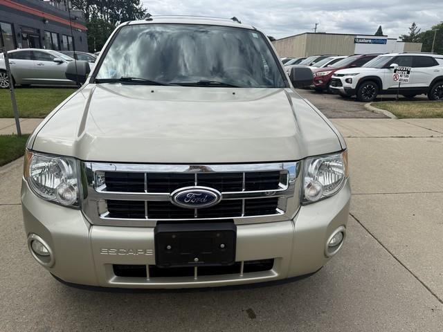 Ford Escape 4dr 103" WB 2.3L XLT 4WD 2011
