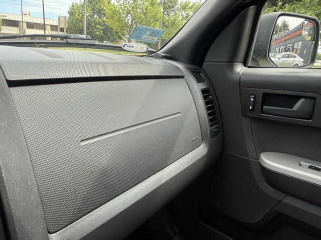 Ford Escape 4dr 103" WB 2.3L XLT 4WD 2011