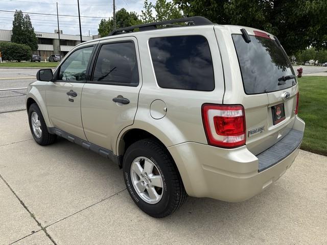 Ford Escape 4dr 103" WB 2.3L XLT 4WD 2011