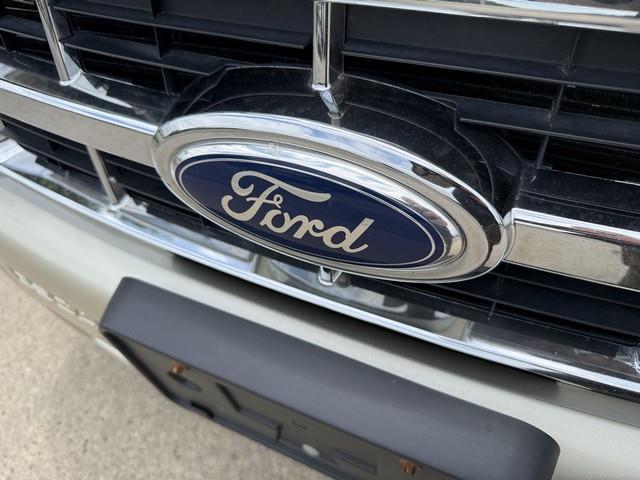 Ford Escape 4dr 103" WB 2.3L XLT 4WD 2011
