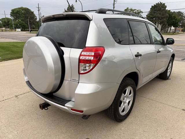 Toyota RAV4 Base I4 4WD 2011
