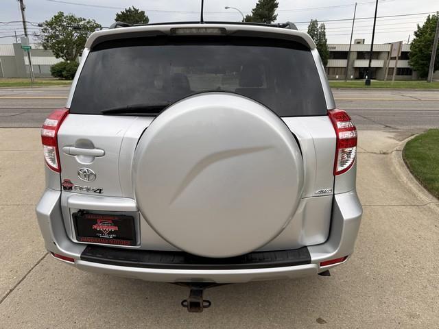 Toyota RAV4 Base I4 4WD 2011