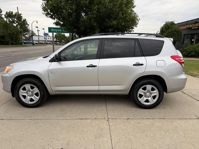Toyota RAV4 Base I4 4WD 2011