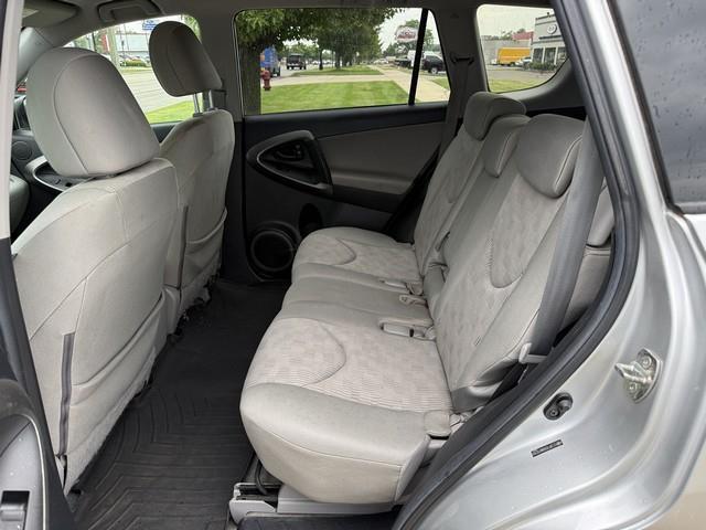 Toyota RAV4 Base I4 4WD 2011