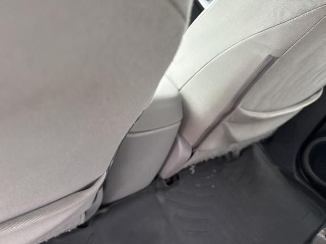 Toyota RAV4 Base I4 4WD 2011