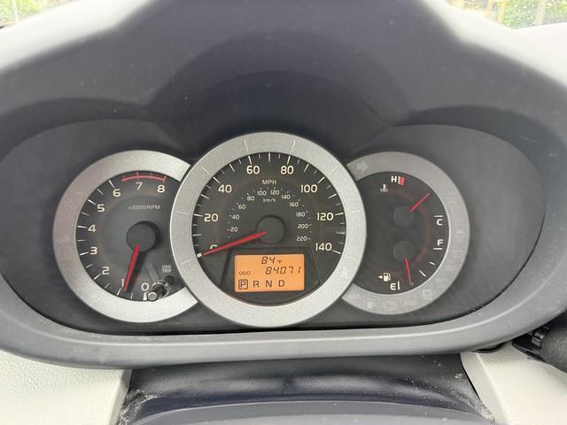 Toyota RAV4 Base I4 4WD 2011