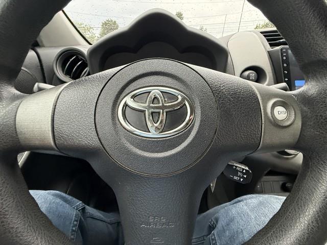 Toyota RAV4 Base I4 4WD 2011