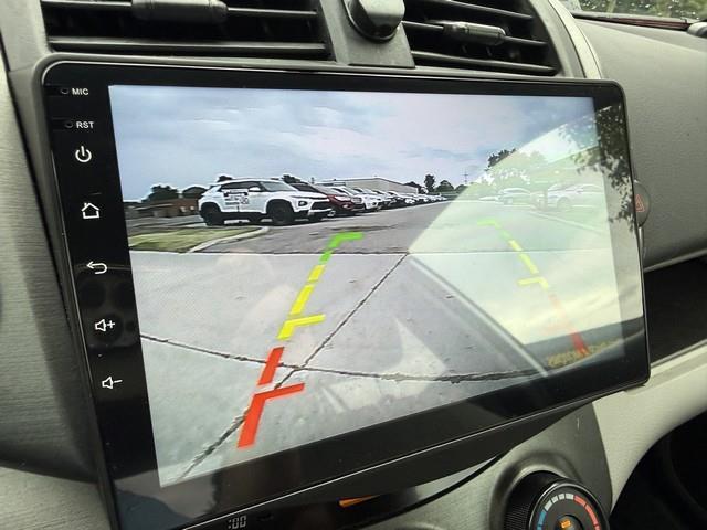 Toyota RAV4 Base I4 4WD 2011