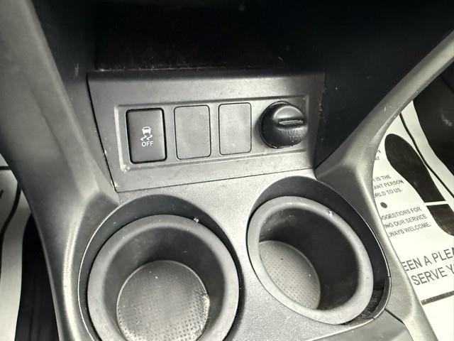 Toyota RAV4 Base I4 4WD 2011