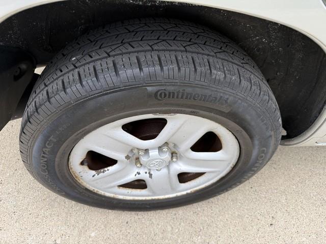 Toyota RAV4 Base I4 4WD 2011