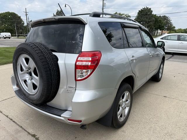 Toyota RAV4 Base I4 4WD 2011