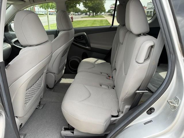 Toyota RAV4 Base I4 4WD 2011