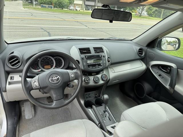 Toyota RAV4 Base I4 4WD 2011
