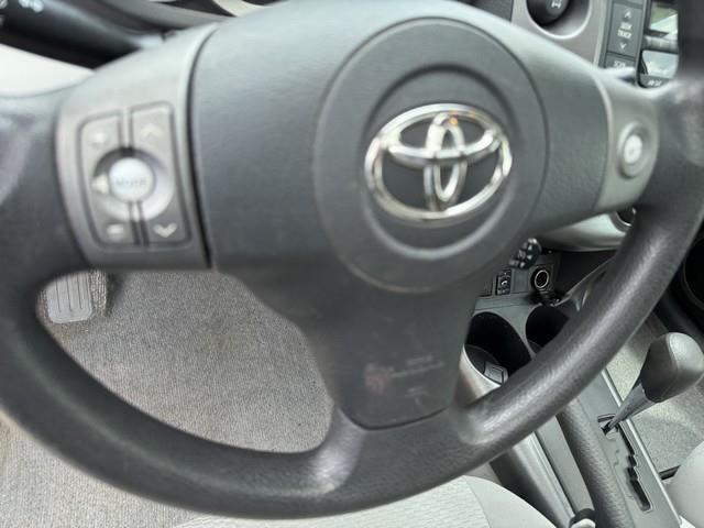 Toyota RAV4 Base I4 4WD 2011