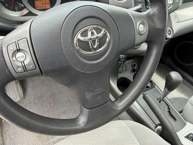 Toyota RAV4 Base I4 4WD 2011