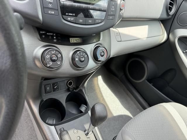 Toyota RAV4 Base I4 4WD 2011