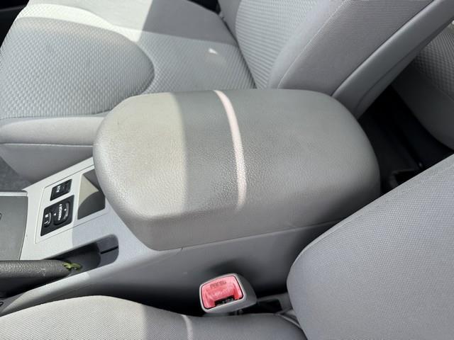 Toyota RAV4 Base I4 4WD 2011