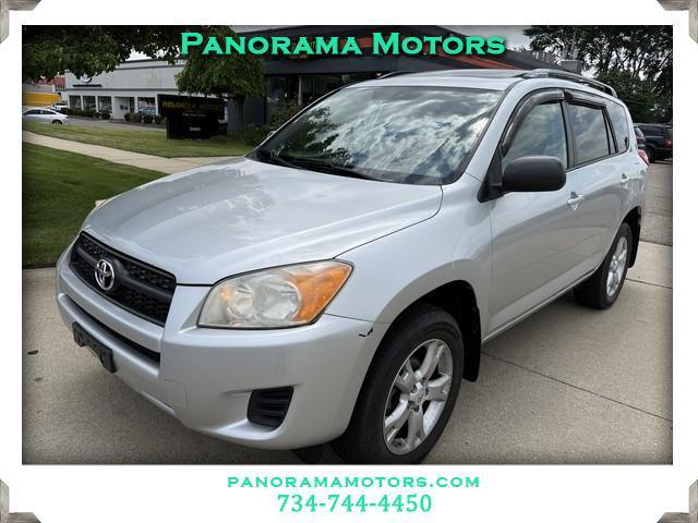 Toyota RAV4 Base I4 4WD 2011