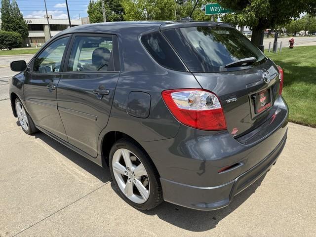 Toyota Matrix S 5-Speed AT 2009