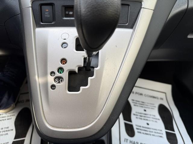 Toyota Matrix S 5-Speed AT 2009