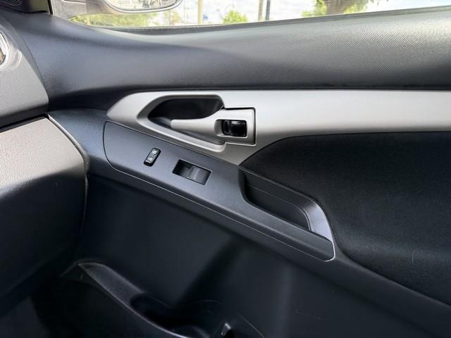 Toyota Matrix S 5-Speed AT 2009