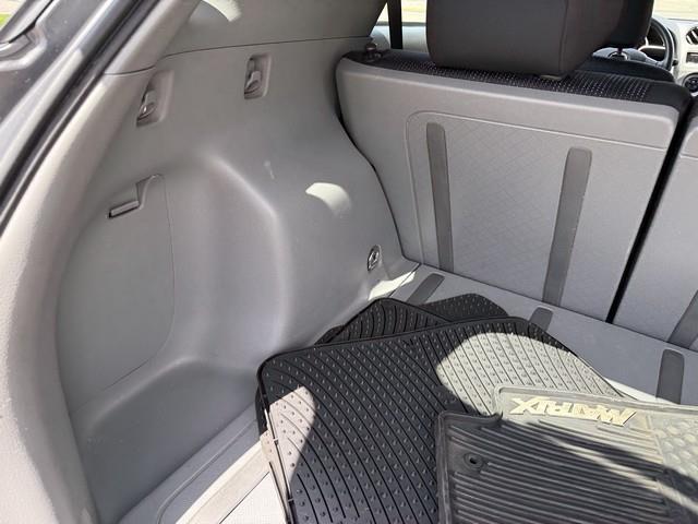 Toyota Matrix S 5-Speed AT 2009