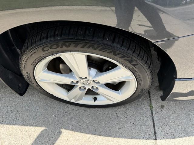 Toyota Matrix S 5-Speed AT 2009