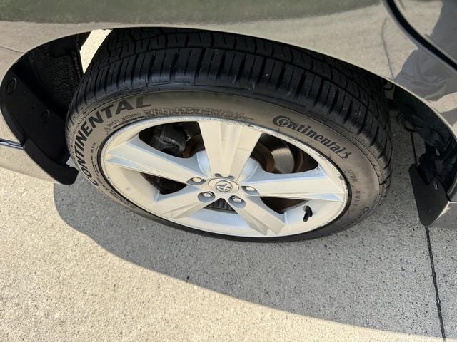 Toyota Matrix S 5-Speed AT 2009