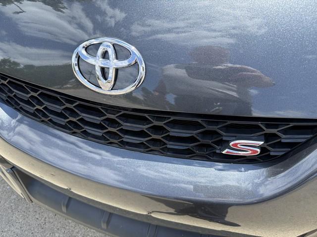 Toyota Matrix S 5-Speed AT 2009