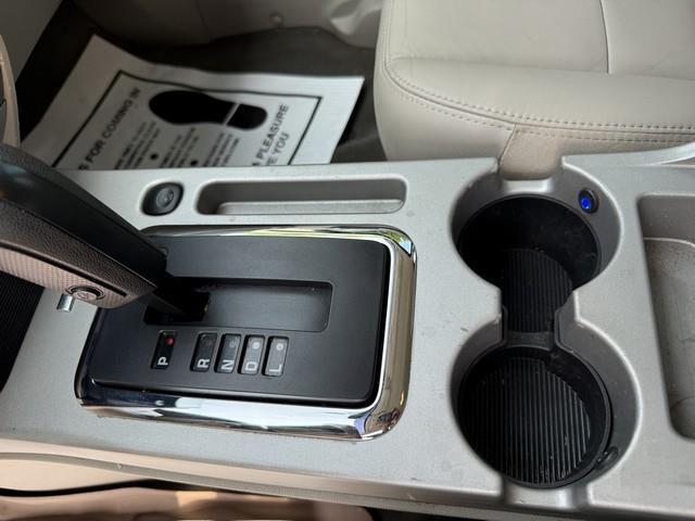 Ford Escape XLT FWD V6 2009