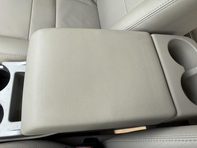 Ford Escape XLT FWD V6 2009