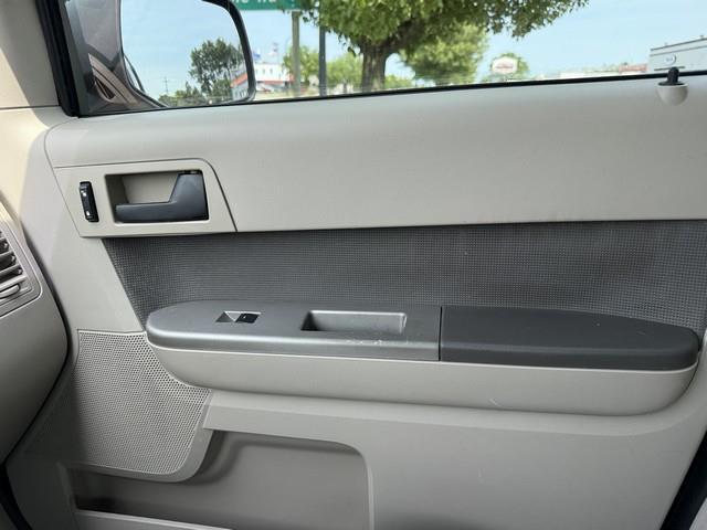 Ford Escape XLT FWD V6 2009