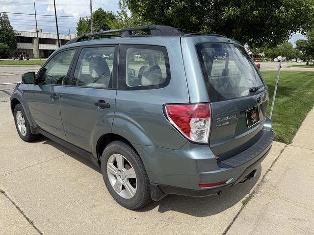 Subaru Forester 2.5X Touring 2011
