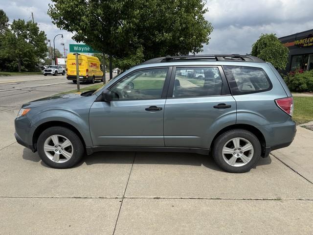 Subaru Forester 2.5X Touring 2011