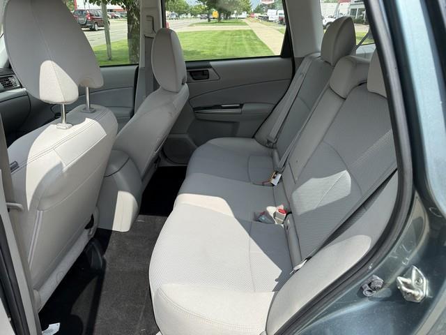 Subaru Forester 2.5X Touring 2011