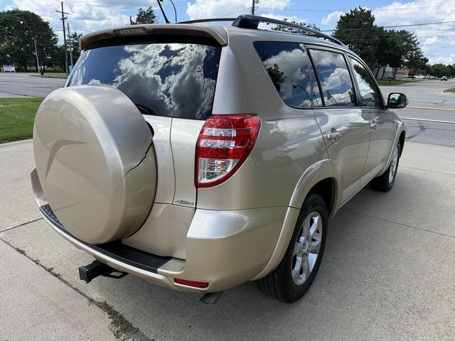Toyota RAV4 Limited V6 4WD 2012