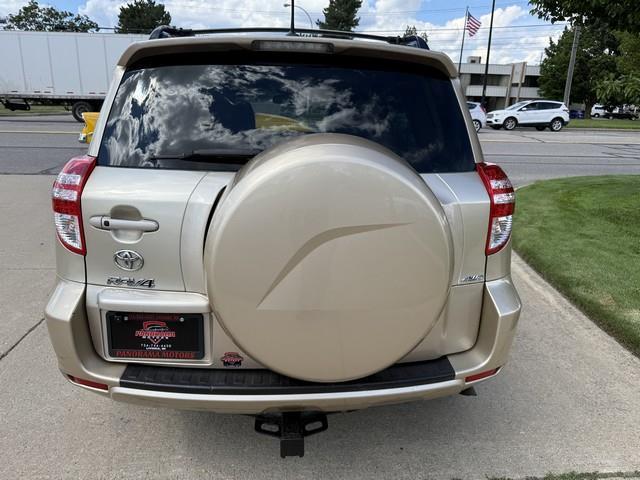 Toyota RAV4 Limited V6 4WD 2012