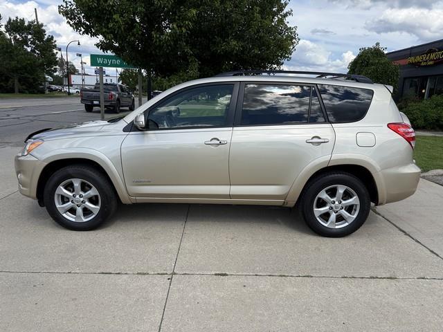 Toyota RAV4 Limited V6 4WD 2012