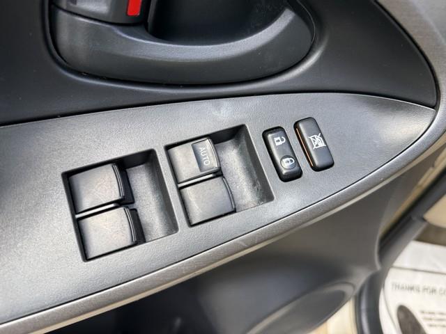 Toyota RAV4 Limited V6 4WD 2012