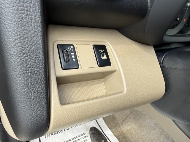 Toyota RAV4 Limited V6 4WD 2012