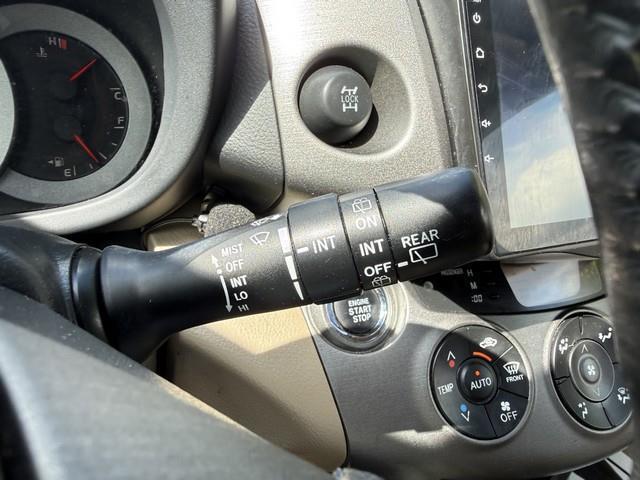 Toyota RAV4 Limited V6 4WD 2012