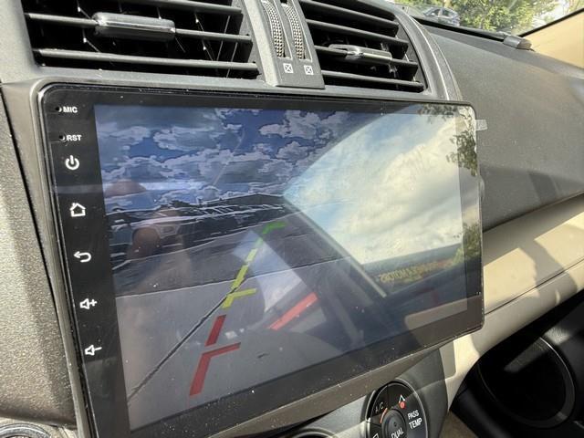 Toyota RAV4 Limited V6 4WD 2012