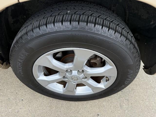 Toyota RAV4 Limited V6 4WD 2012