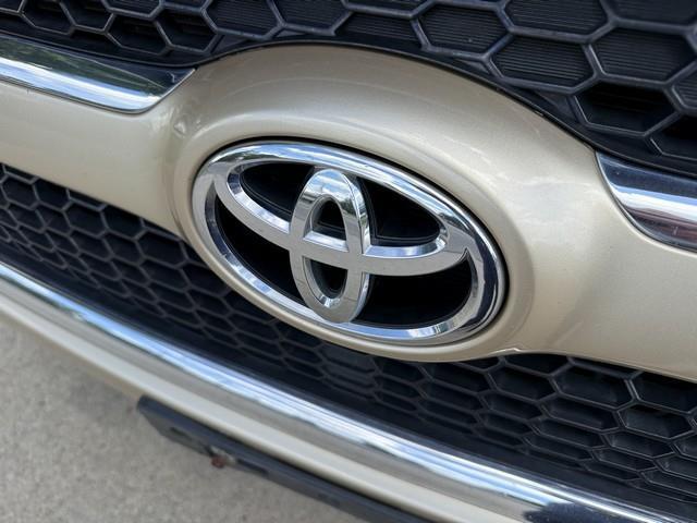 Toyota RAV4 Limited V6 4WD 2012